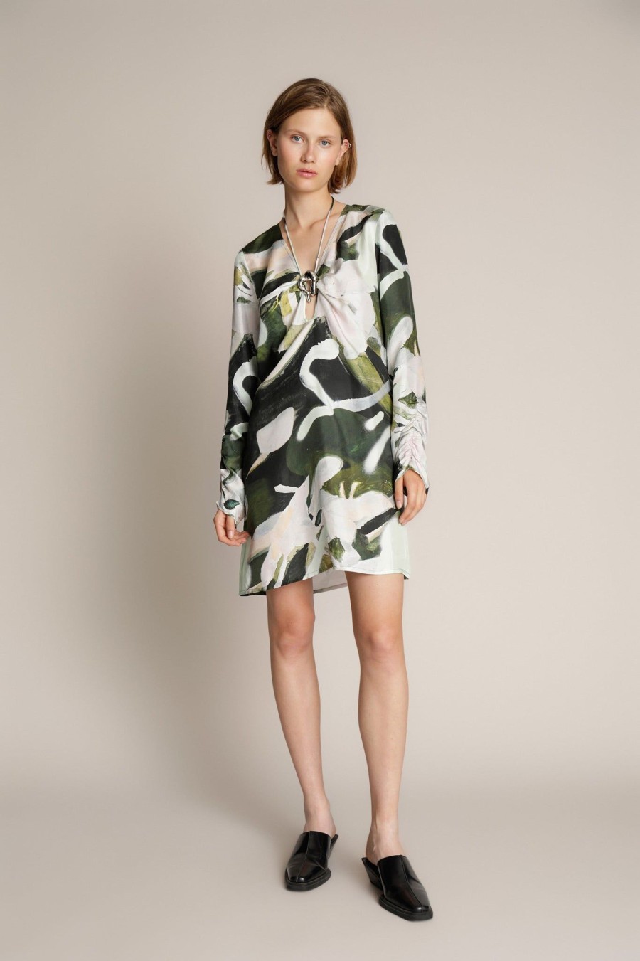 Missen MUNTHE | Earthy Dress Army